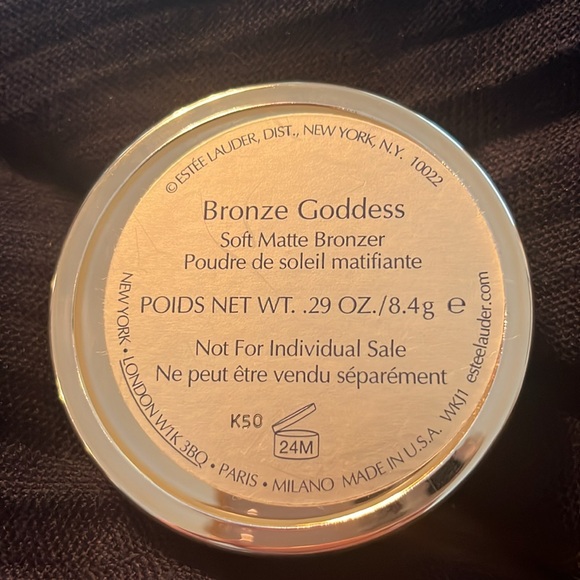 Estee Lauder Bronze Goddess Bronzer - Picture 3 of 4